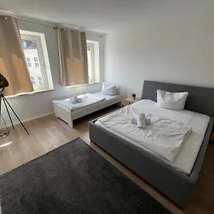  Apartment Zentrale In