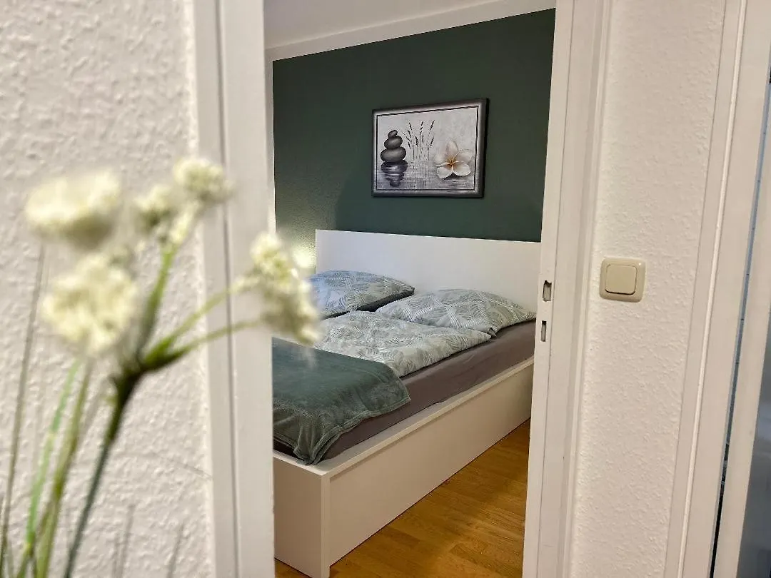 Gemuetliches Helles Apartment Mit Balkon Und Parkplatz Vor Der Tuer Im Zentrum Von Bayreuth